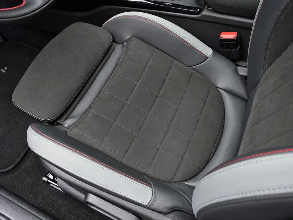 Mini Clubman JCW ALL4 Automaat uit 2021, foto 12