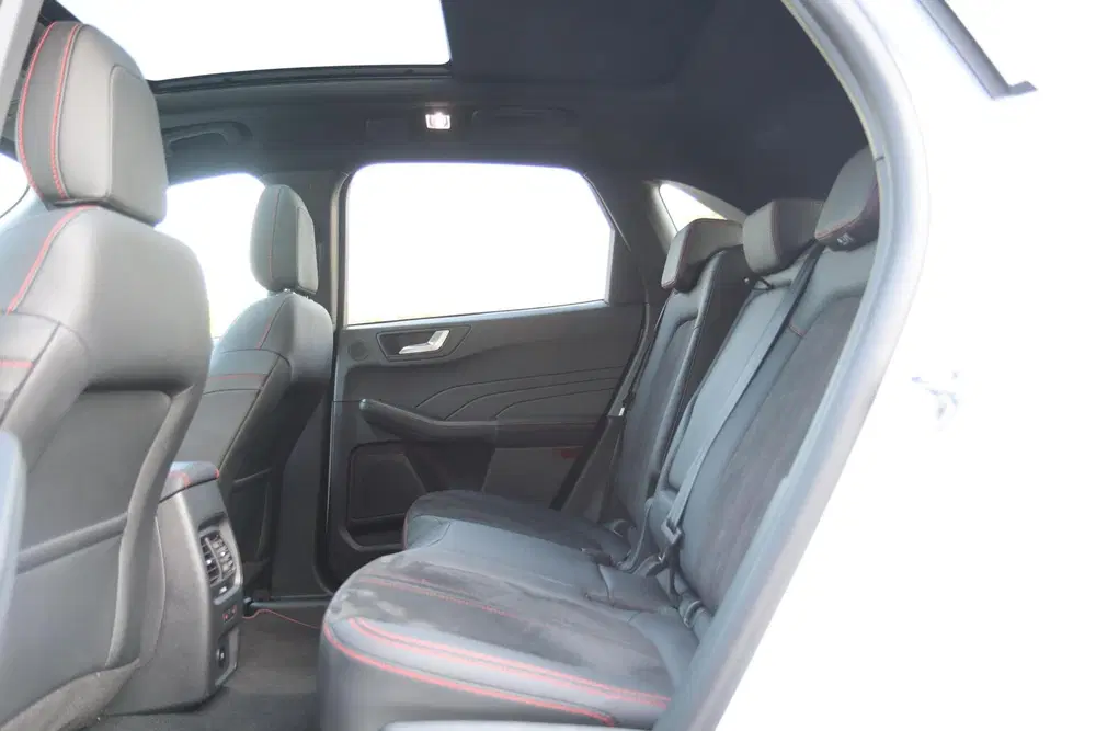 Ford Kuga 🔥 FORD KUGA 2.5 PHEV ST-LINE X ⚡ uit 2024, foto 7