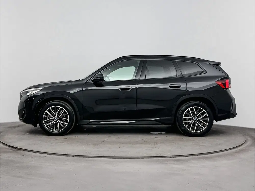 BMW X1 sDrive20i M Sport Automaat uit 2023, foto 2