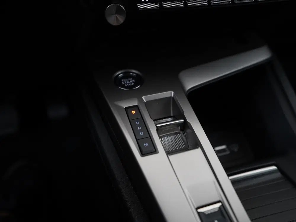 Peugeot 408 1.2 Hybrid 145 e-DCS6 Allure uit 2025, foto 10