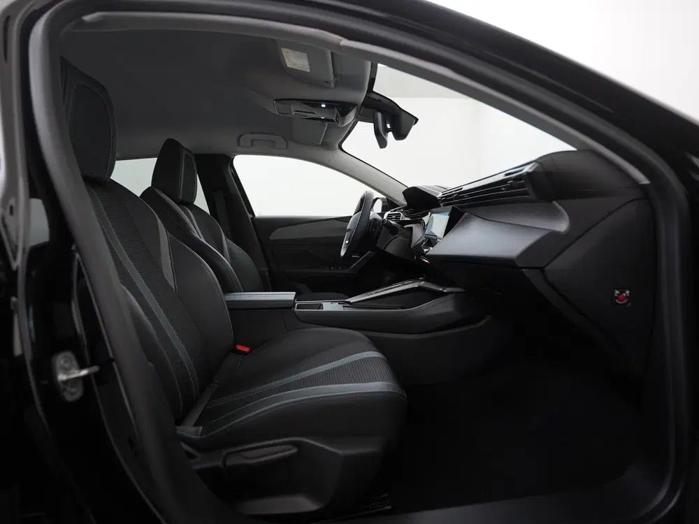 Peugeot 408 1.2 Hybrid 145 e-DCS6 Allure uit 2025, foto 3