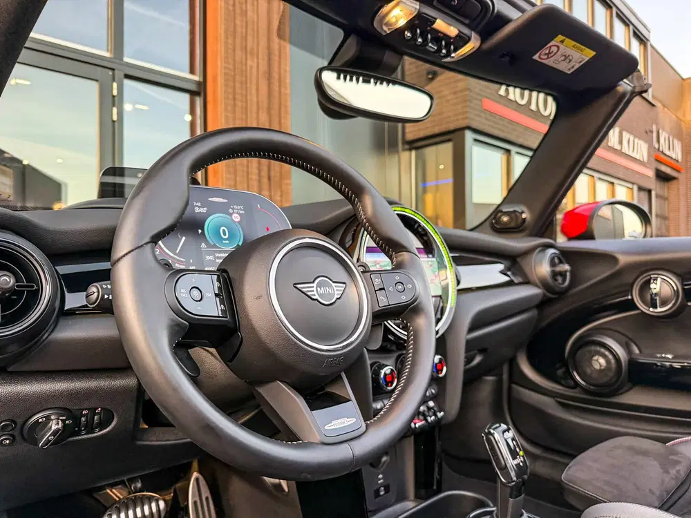 Mini Cabrio 2.0 John Cooper Works JCW Pack F1 aut 231p uit 2024, foto 12