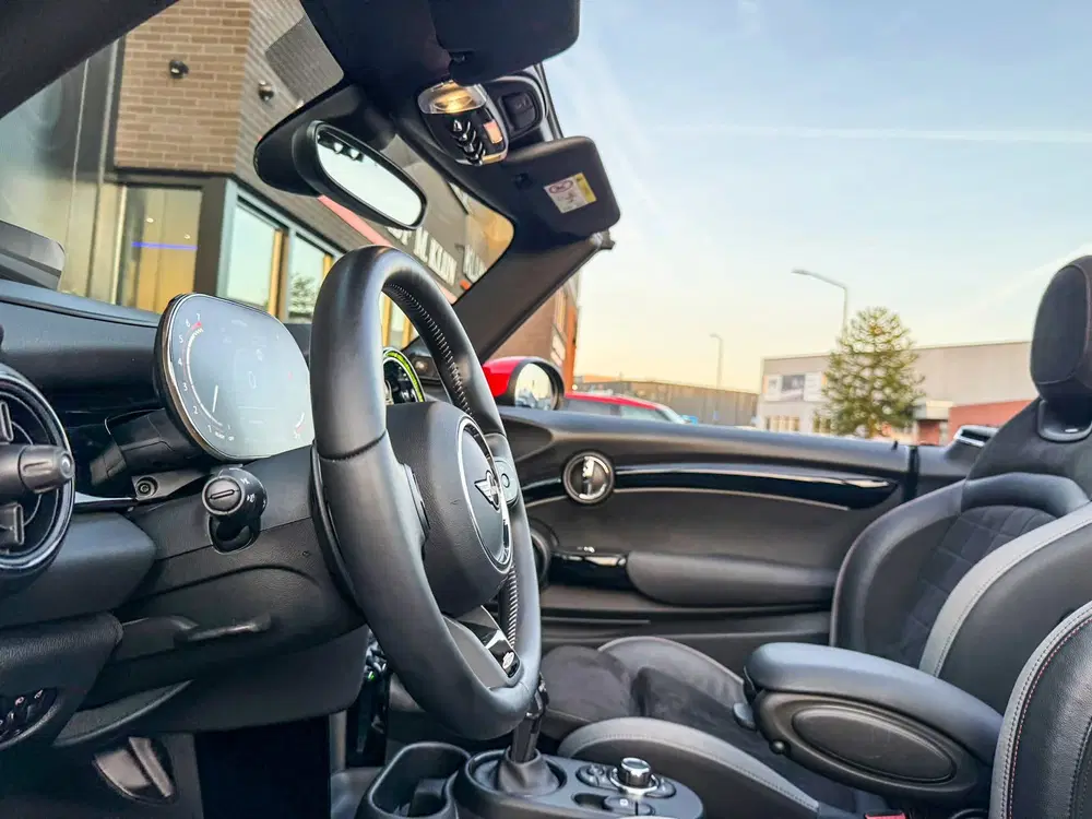 Mini Cabrio 2.0 John Cooper Works JCW Pack F1 aut 231p uit 2024, foto 14