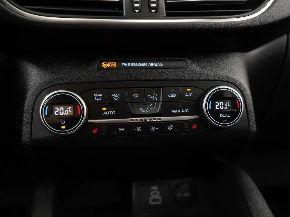 Ford Kuga 2.5 PHEV Vignale uit 2022, foto 13