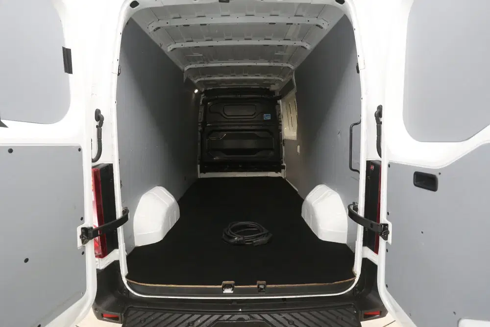 Renault Master E-Tech Long Range 87 kWh L3H2 uit 2025, foto 3