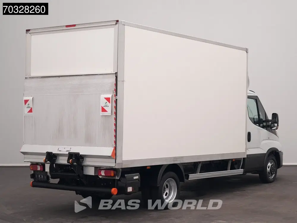 Iveco Daily 3.0L Laadklep Dubbellucht Bakwagen 160PK M uit 2024, foto 2