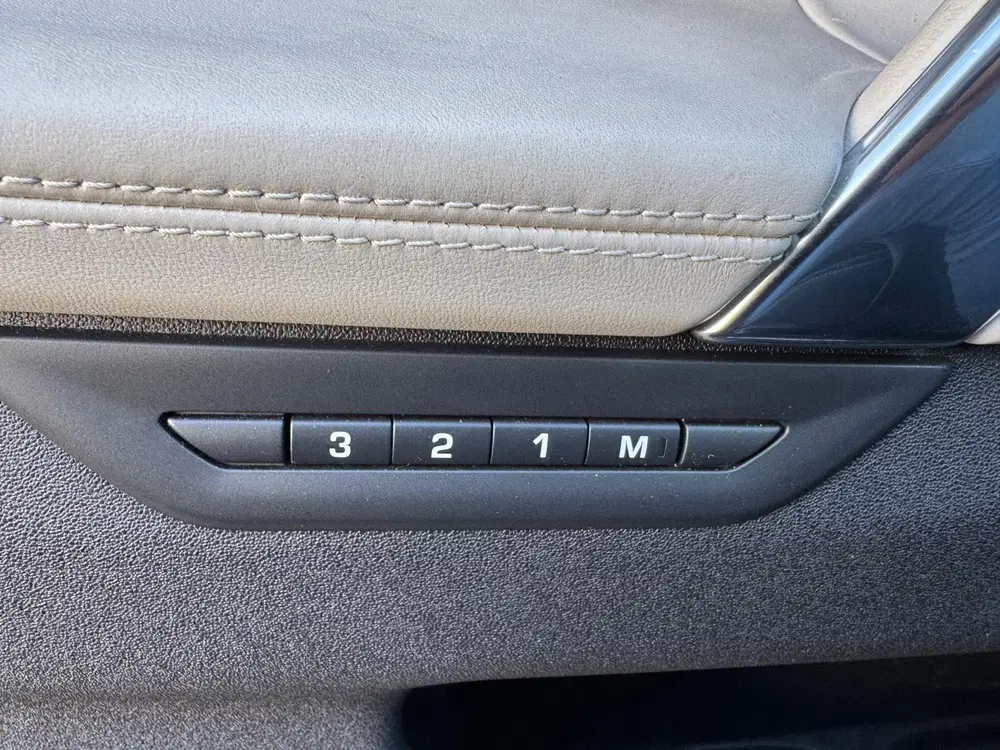 Land Rover Discovery Sport P300e 1.5 R-Dynamic HSE uit 2022, foto 8