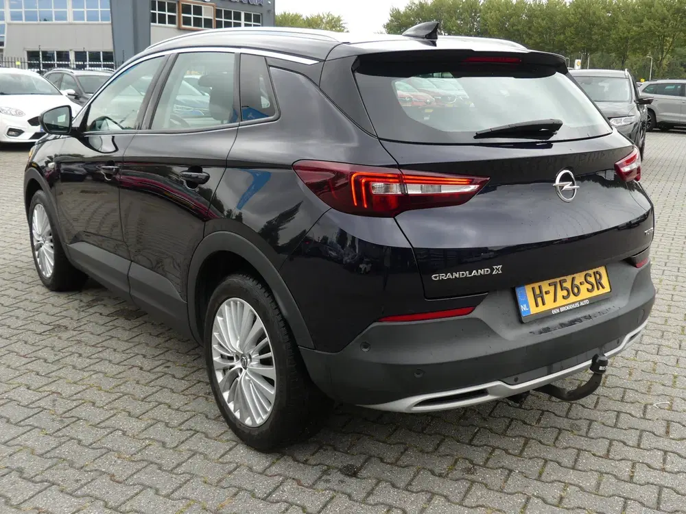 Opel Grandland 1.2 Turbo Business uit 2020, foto 4
