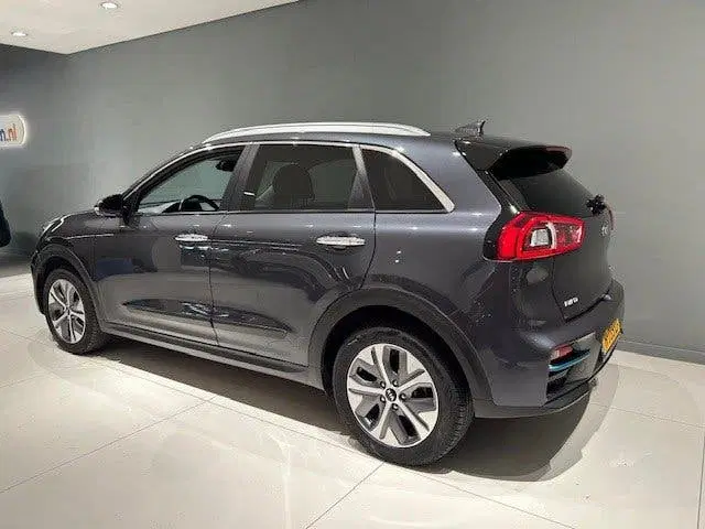 Kia Niro Elektrisch 204pk Aut ExecutiveLine uit 2020, foto 3
