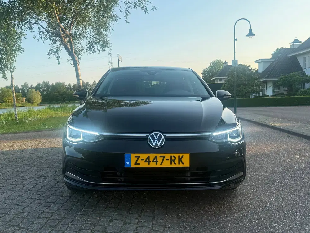 Volkswagen Golf 1.5 eTSI Style uit 2023, foto 10