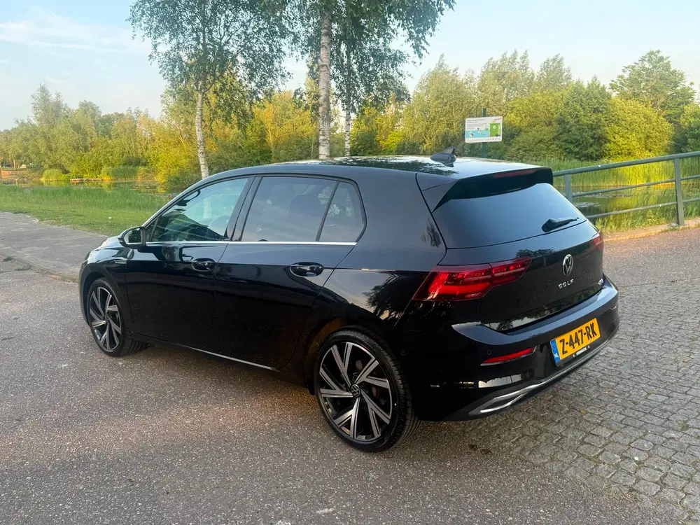 Volkswagen Golf 1.5 eTSI Style uit 2023, foto 5