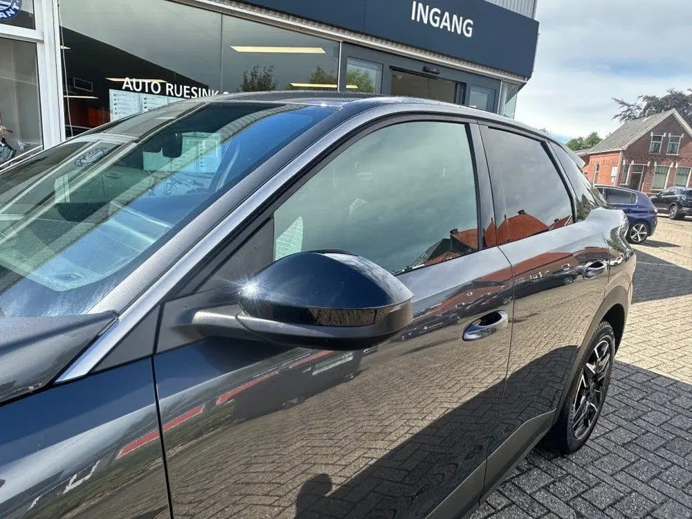 Peugeot 3008 1.2 HYB 145 ALLURE uit 2025, foto 2