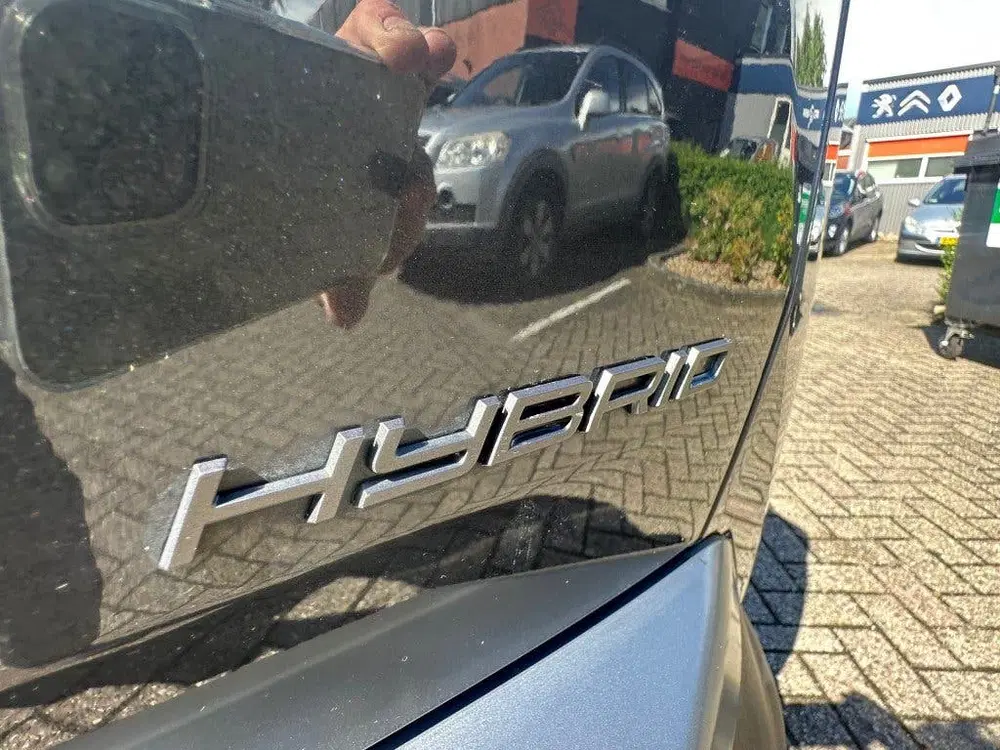 Peugeot 3008 1.2 HYB 145 ALLURE uit 2025, foto 3