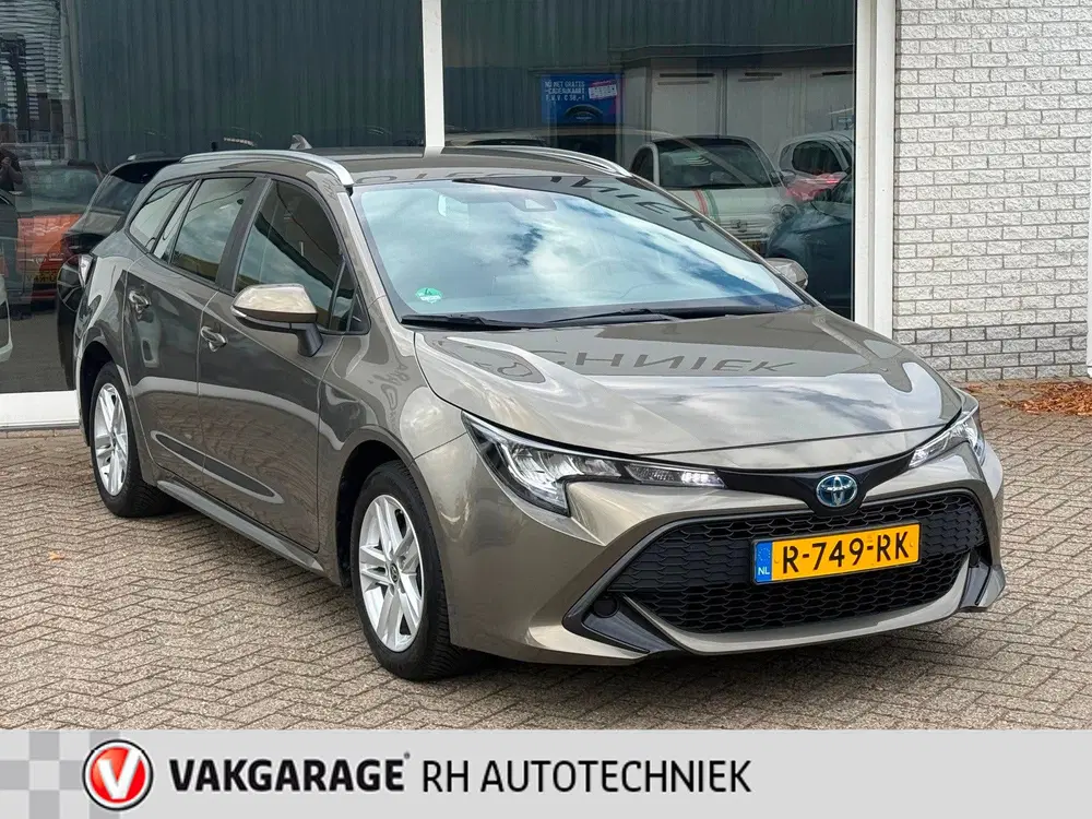 Toyota Corolla 1.8 Hybrid Active uit 2022, foto 2