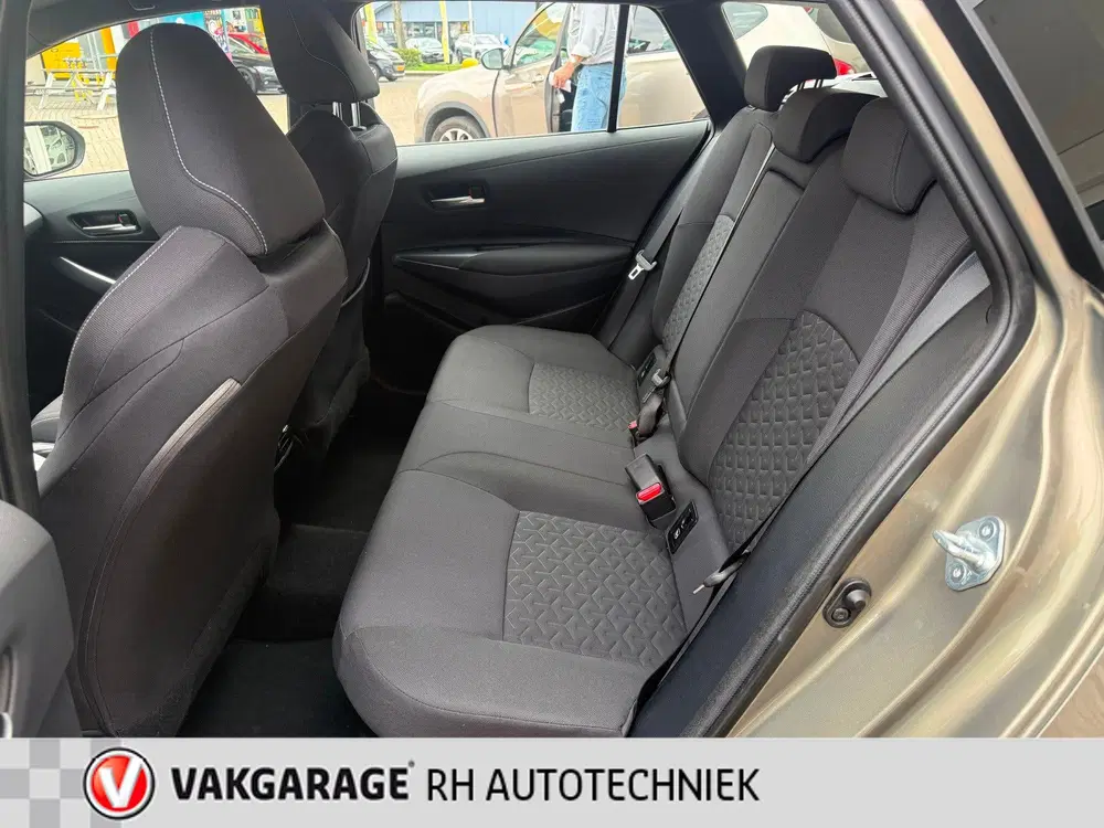 Toyota Corolla 1.8 Hybrid Active uit 2022, foto 8