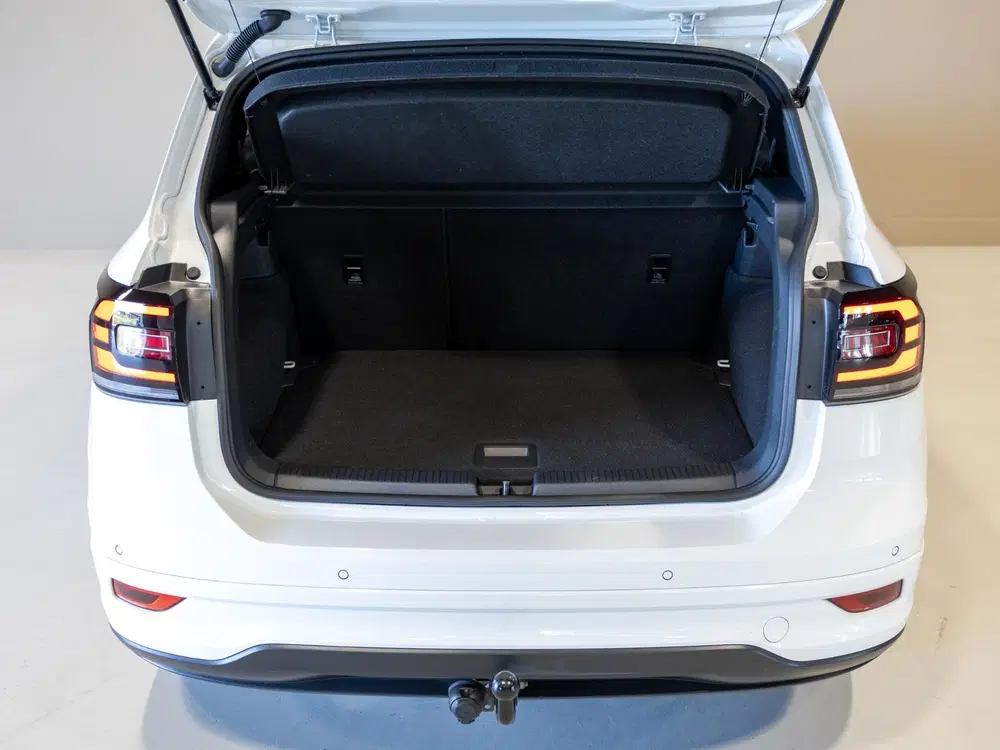 Volkswagen T-Cross 1.5 TSI 2x R-Line uit 2022, foto 15