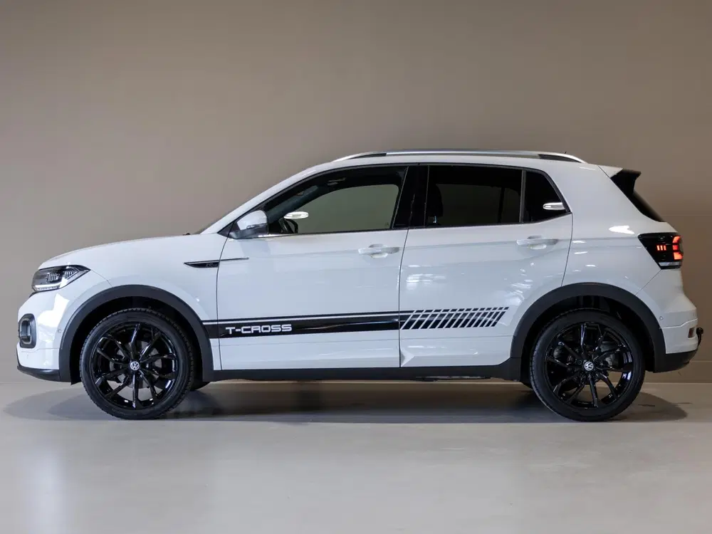 Volkswagen T-Cross 1.5 TSI 2x R-Line uit 2022, foto 3