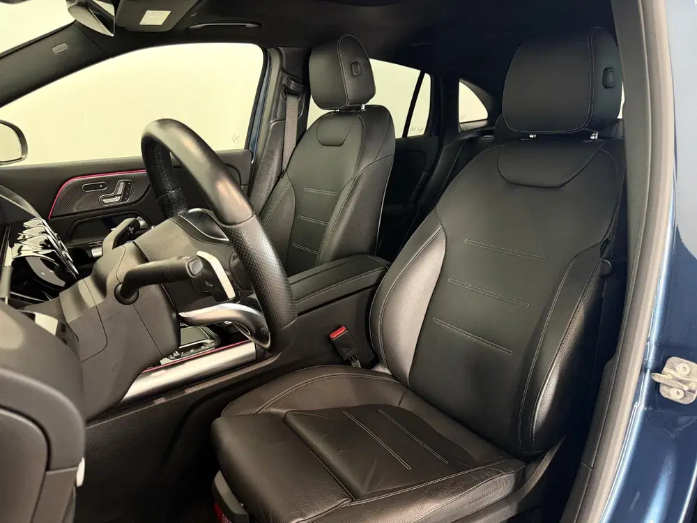 Mercedes-Benz GLA 250 e AMG Line uit 2023, foto 8