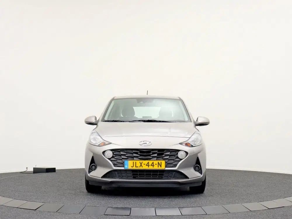Hyundai i10 1.2 automaat uit 2022, foto 14