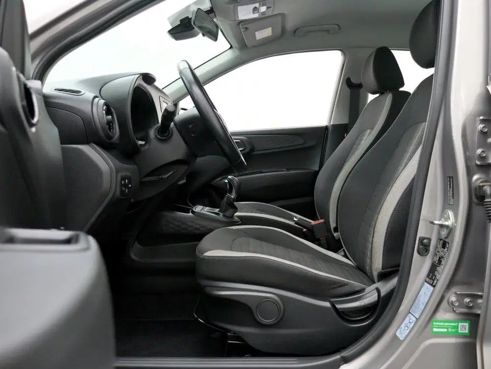 Hyundai i10 1.2 automaat uit 2022, foto 15