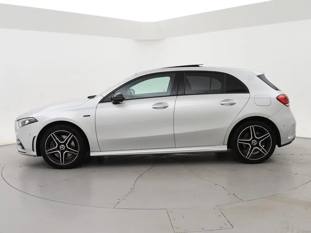 Mercedes-Benz A-Klasse 250e AMG SPORT + PANORAMA uit 2021, foto 5