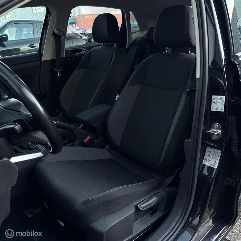 Volkswagen Polo 1.0 TSI Business uit 2022, foto 10