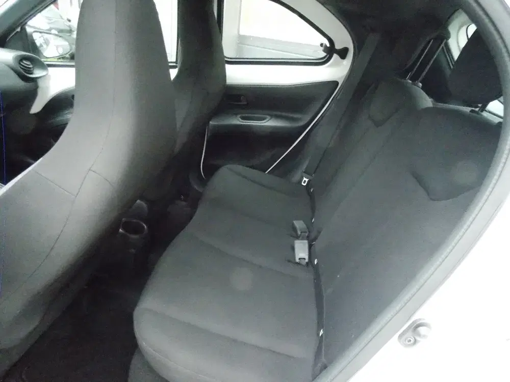 Toyota Aygo X 1.0 VVT-i S-CVT Play Automaat Airco Elek P uit 2025, foto 10
