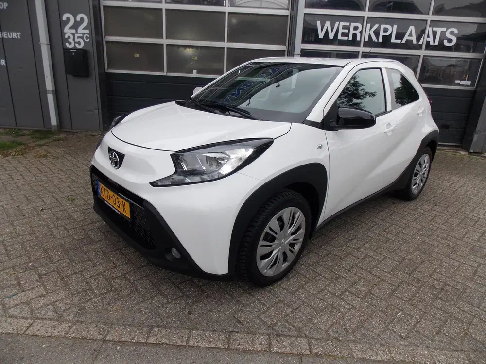 Toyota Aygo X 1.0 VVT-i S-CVT Play Automaat Airco Elek P uit 2025, foto 4