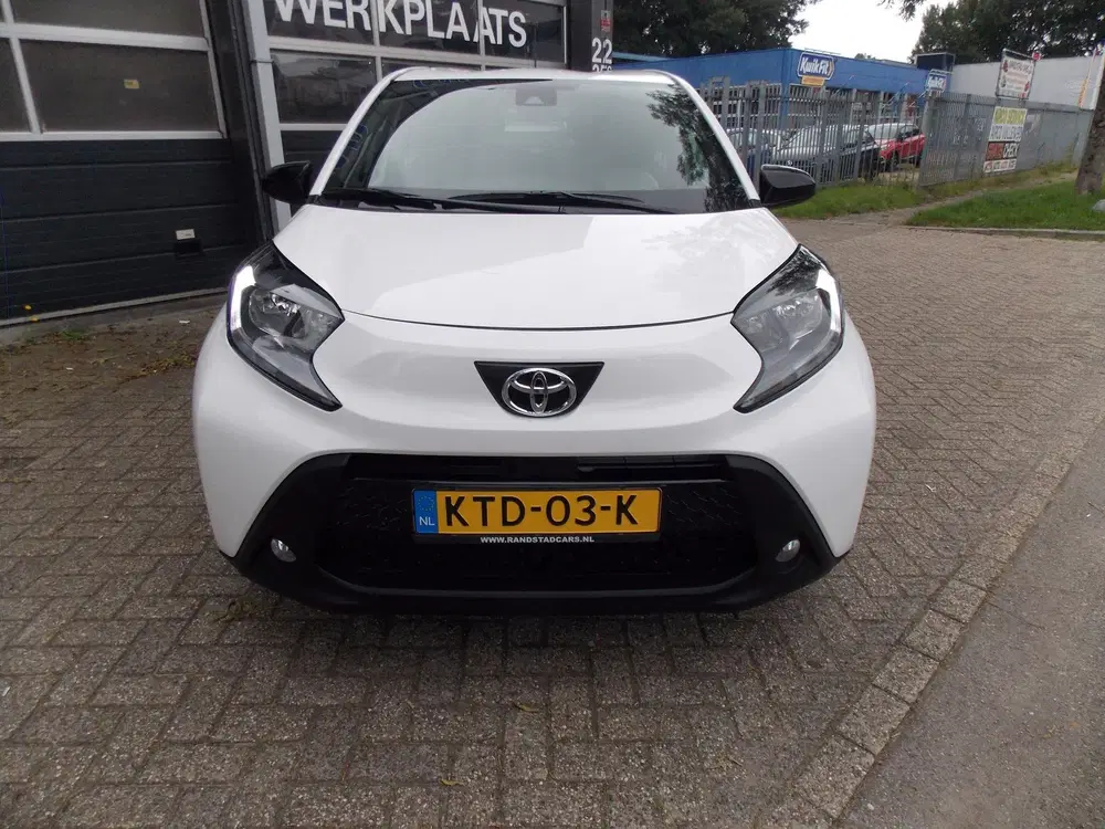 Toyota Aygo X 1.0 VVT-i S-CVT Play Automaat Airco Elek P uit 2025, foto 5