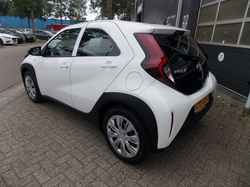 Toyota Aygo X 1.0 VVT-i S-CVT Play Automaat Airco Elek P uit 2025, foto 8