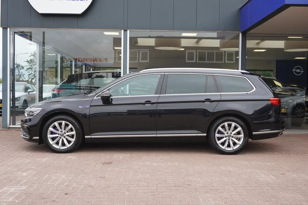 Volkswagen Passat 1.4 TSI PHEV GTE Business Automaat uit 2022, foto 2