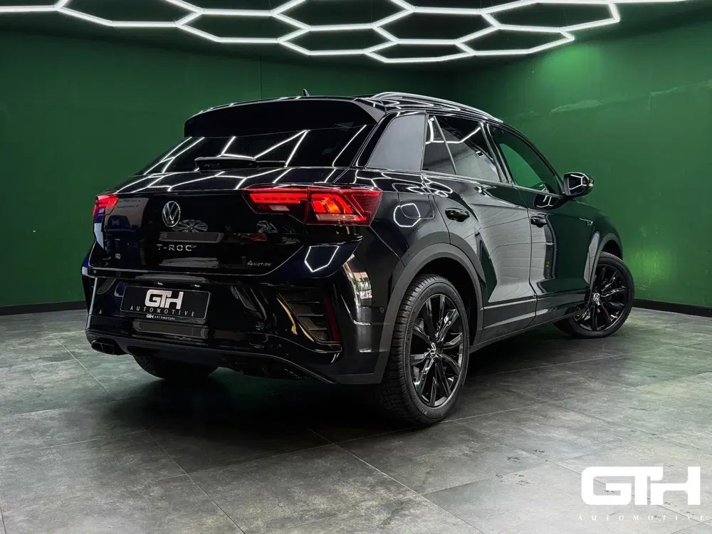 Volkswagen T-Roc 2.0 TSI 4Motion R-Line Camera uit 2022, foto 2