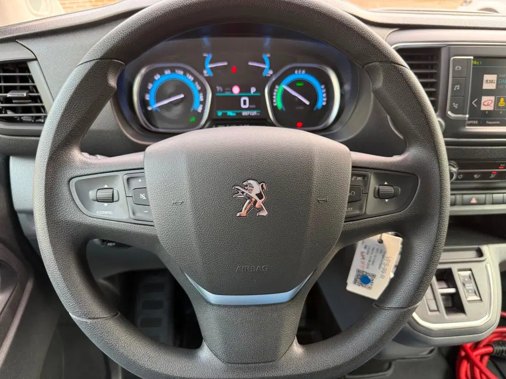 Peugeot Expert Long Premium DC 75 kWh dubbel cabine uit 2022, foto 11