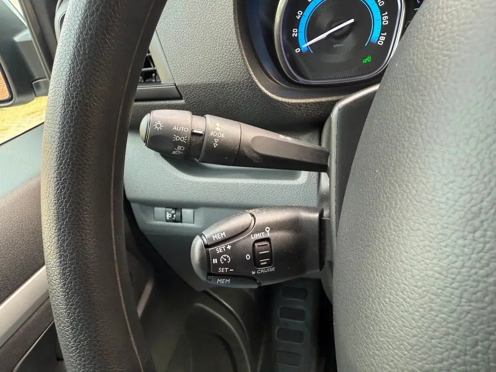 Peugeot Expert Long Premium DC 75 kWh dubbel cabine uit 2022, foto 15