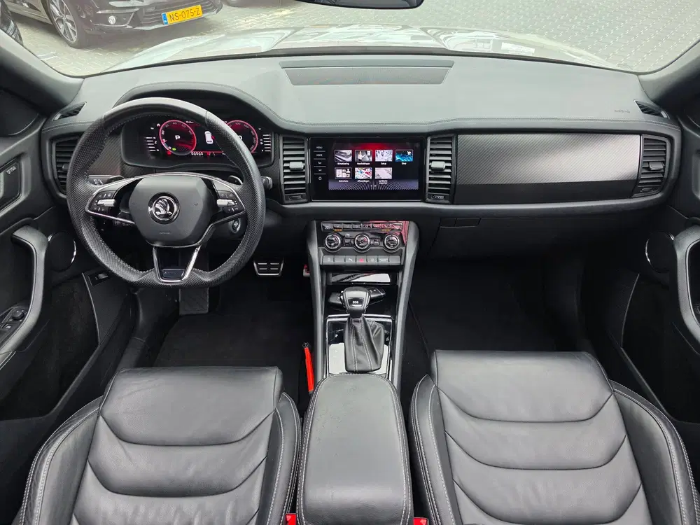 Skoda Kodiaq 1.5 TSI Sportline Business 7P uit 2022, foto 2