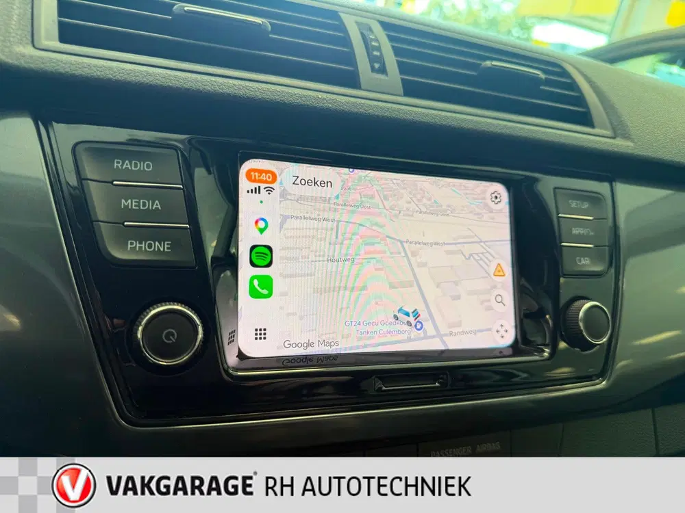 Skoda Fabia 1.0 TSI Business Edition uit 2021, foto 13