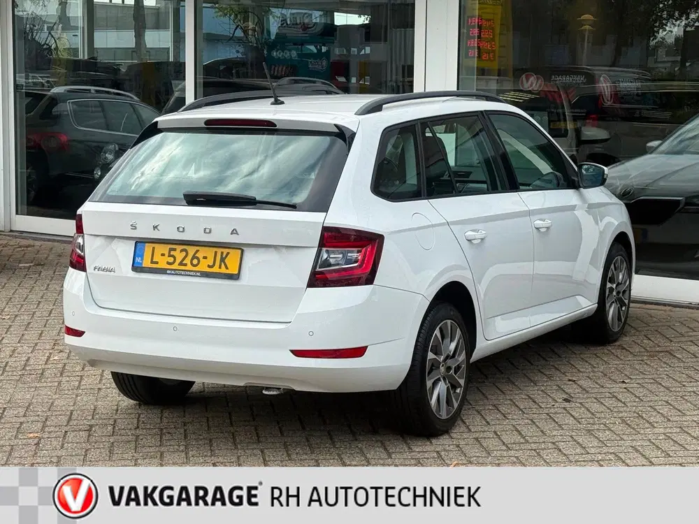 Skoda Fabia 1.0 TSI Business Edition uit 2021, foto 5