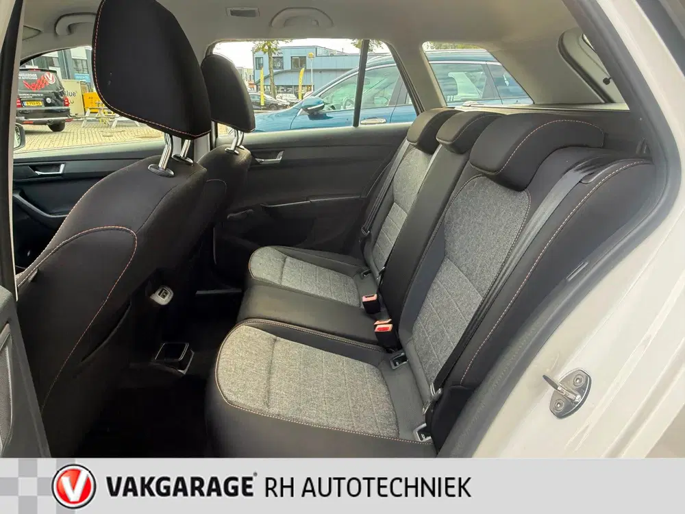 Skoda Fabia 1.0 TSI Business Edition uit 2021, foto 8