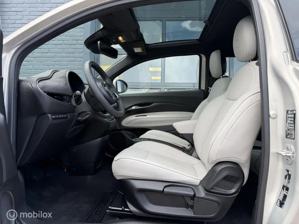 Fiat 500e Giorgio Armani 42 kWh 118 PK Airco Navi Pa uit 2025, foto 9