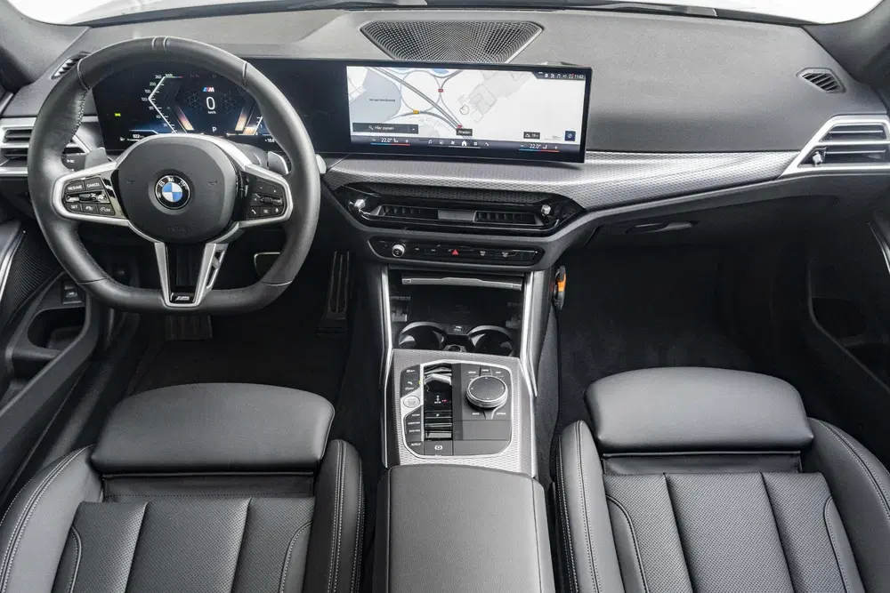 BMW 3-serie 320i Touring uit 2026, foto 3