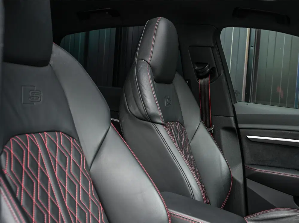 Audi Q8 S quattro SQ8 115 kWh uit 2024, foto 3