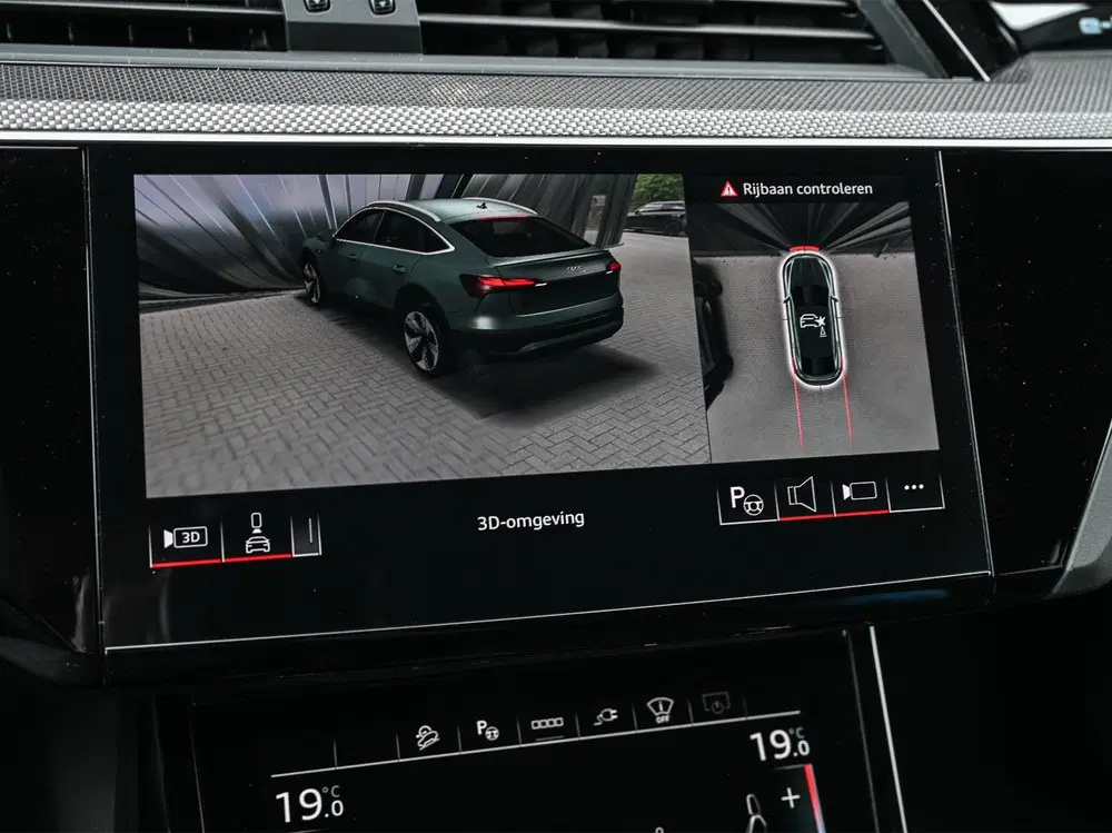 Audi Q8 S quattro SQ8 115 kWh uit 2024, foto 6