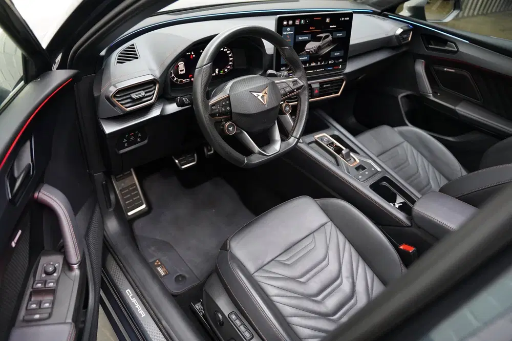 Cupra Leon 1.5 TSI e-Hybrid VZ Extreme PANO SFEER CAM uit 2025, foto 12