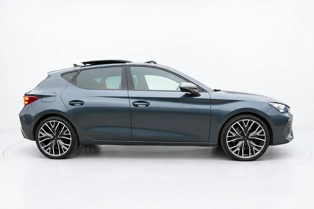 Cupra Leon 1.5 TSI e-Hybrid VZ Extreme PANO SFEER CAM uit 2025, foto 5