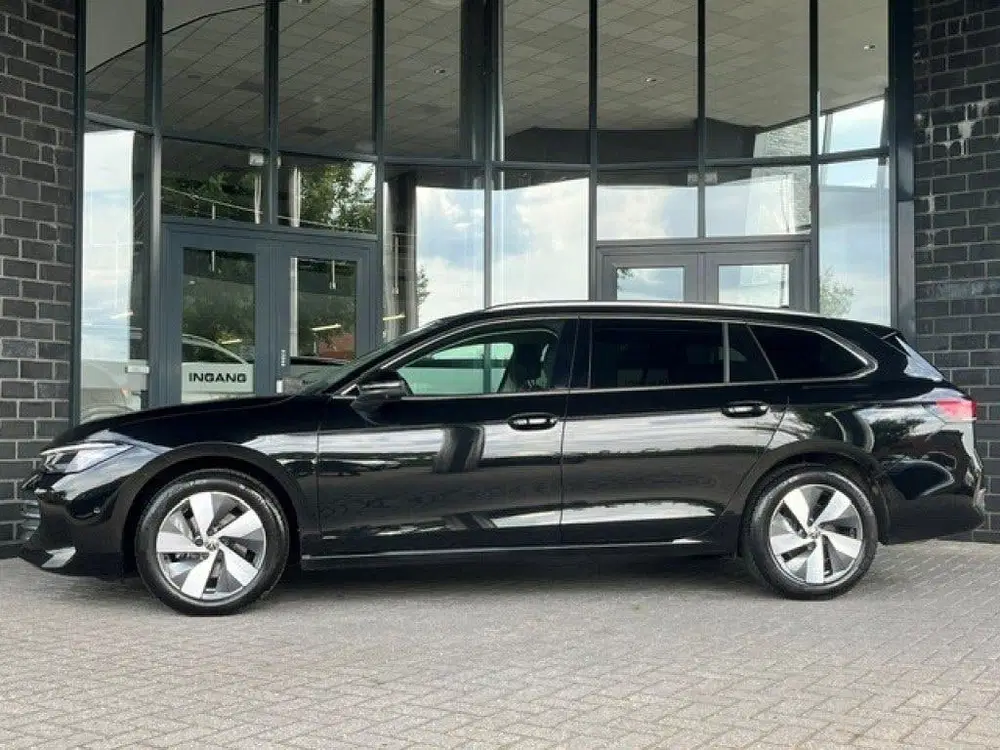 Volkswagen Passat VARIANT 1.5 eHYBRID BUSINESS uit 2026, foto 2