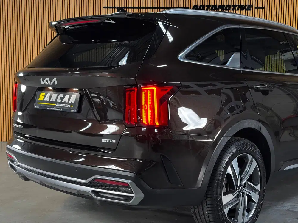 Kia Sorento 1.6 T-GDI Plug-in Hybrid 4WD ExecutiveLine uit 2022, foto 11
