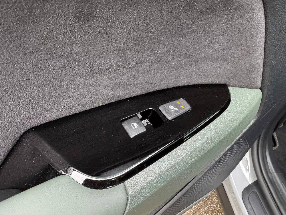 Kia Sportage 1.6 T-GDi Plug-in Hybrid 4WD Dark Edition uit 2024, foto 15
