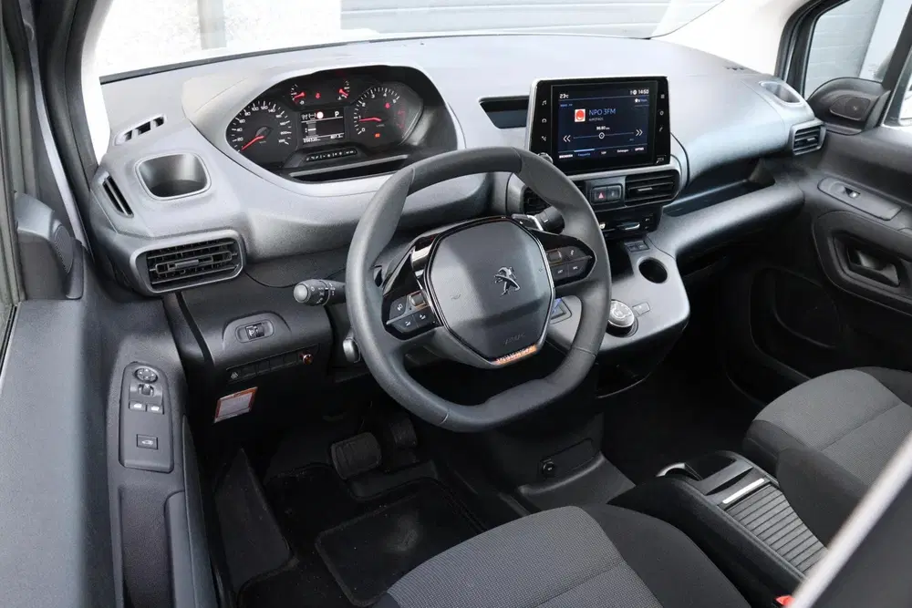 Peugeot Partner 1.5 BlueHDI Long L2H1 l AUTOMAAT l CA uit 2020, foto 2