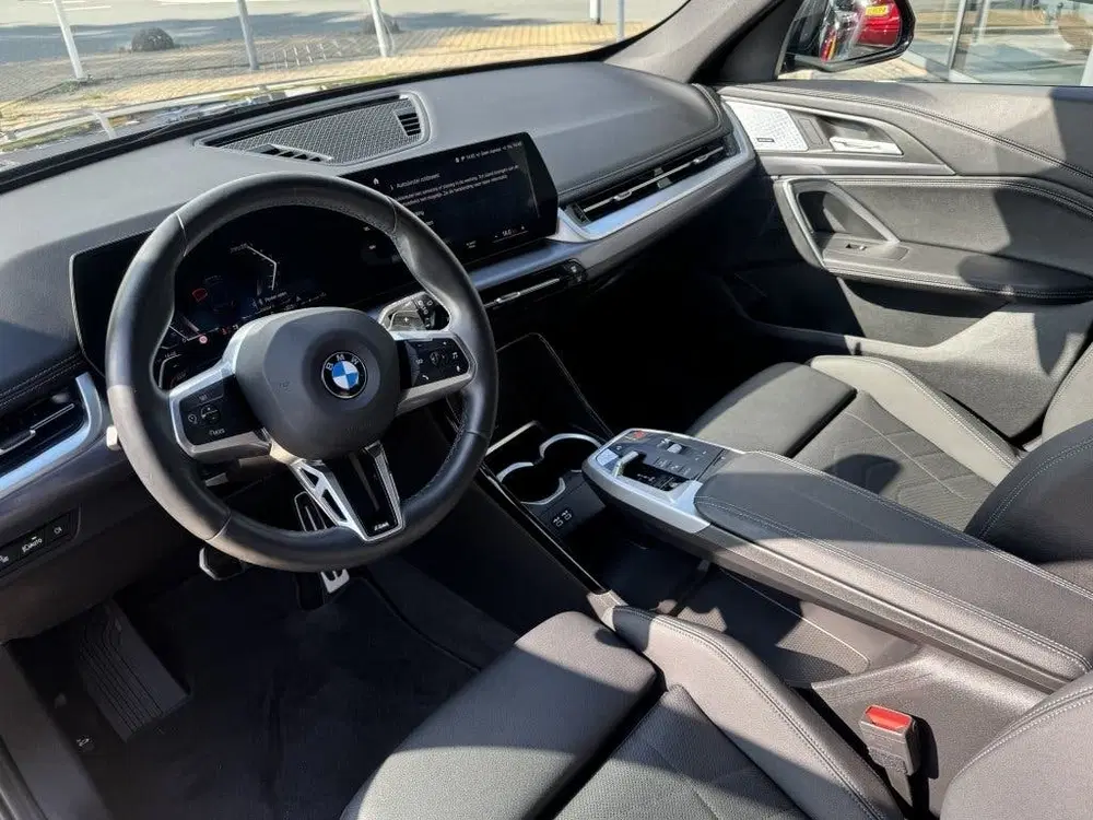 BMW X1 sDrive20i uit 2023, foto 5