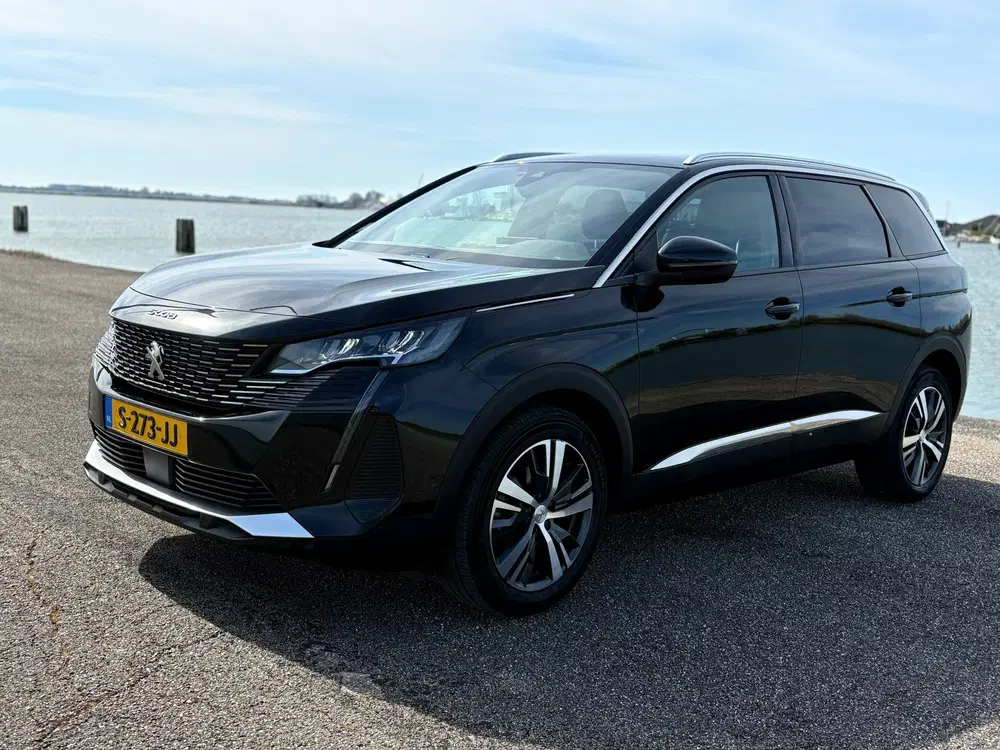 Peugeot 5008 1.2 PureTech Allure Pack Business uit 2023, foto 3